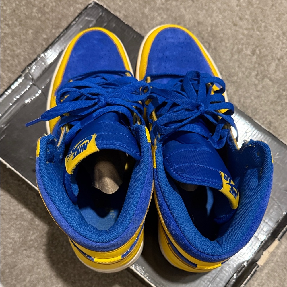 Air Jordan 1 High OG Laney - Picture 5 of 6